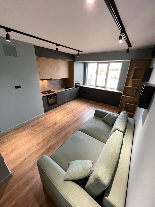 Apartament cu 2 camere și living 
